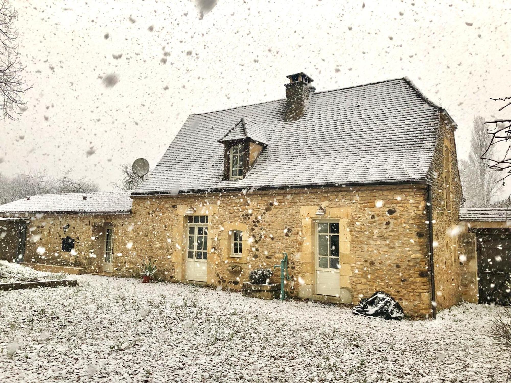 Les Perroutis Villa Saint-Alvère Dış mekan fotoğraf